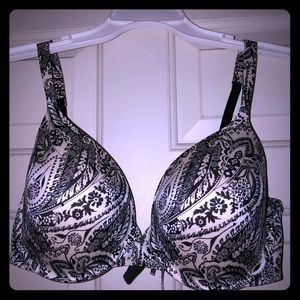 Victoria Secret Crystal Studded Bra. 36D